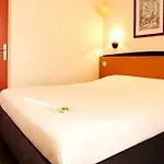 호텔 Campanile Prime - 15 Tour Eiffel 3*
