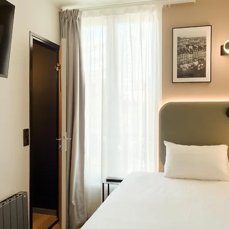 Campanile Prime - 15 Tour Eiffel 3* Париж