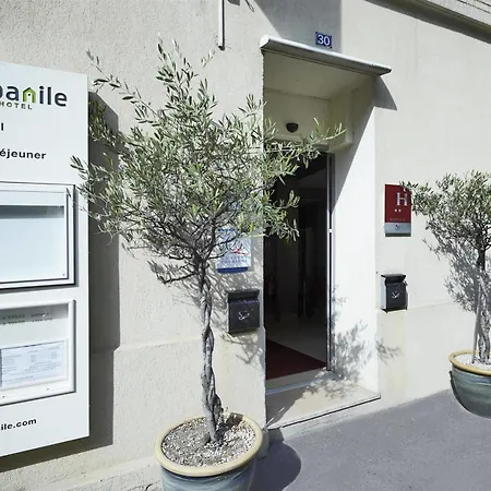 Campanile Prime - 15 Tour Eiffel 3*