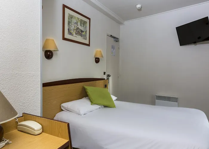 Campanile Prime - 15 Tour Eiffel Hotel 3*