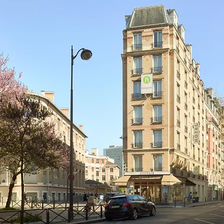 Campanile Prime - 15 Tour Eiffel Hotel