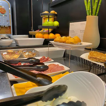 Campanile Prime - 15 Tour Eiffel 3*