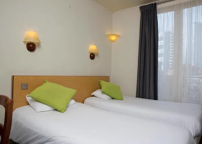 Campanile Prime - 15 Tour Eiffel Szálloda