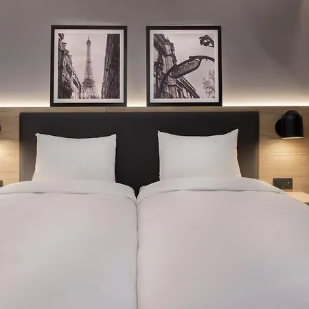 Hotel Campanile 15 - Tour Eiffel
