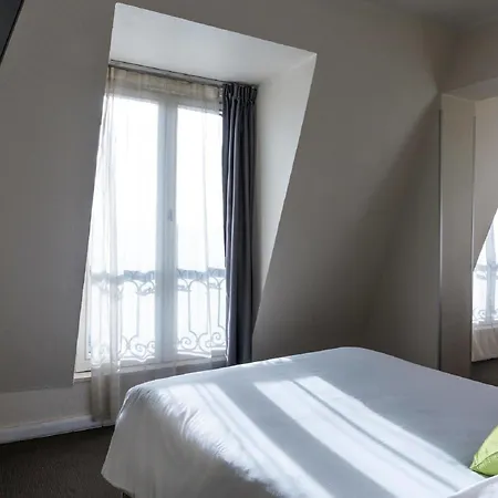 Campanile Prime - 15 Tour Eiffel 3* Paříž
